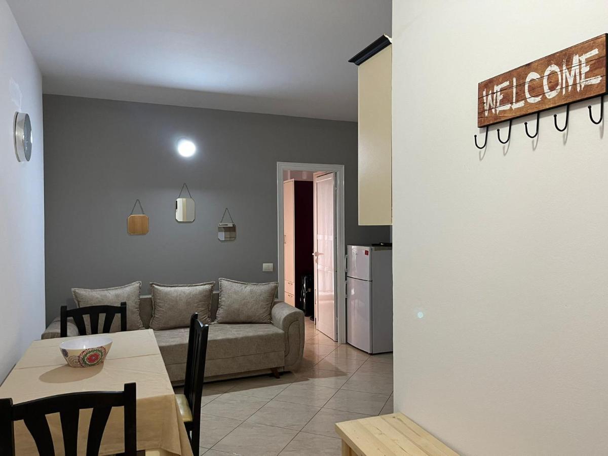 Lungomare Vlore Con Garage Privato 2 Daire Dış mekan fotoğraf